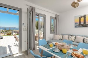 Holiday House with Swimming Pool and Sea View. Accommodates 5th guest at no extra charge.