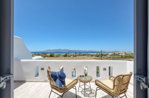 Holiday House with Swimming Pool and Sea View. Accommodates 5th guest at no extra charge.