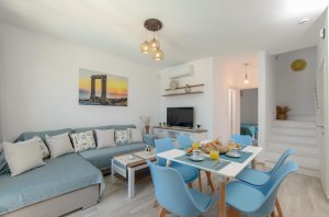 Holiday House with Swimming Pool and Sea View. Accommodates 5th guest at no extra charge.