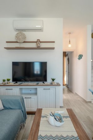 Holiday House with Swimming Pool and Sea View. Accommodates 5th guest at no extra charge.