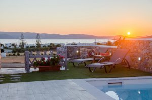 Holiday House with Swimming Pool and Sea View. Accommodates 5th guest at no extra charge.