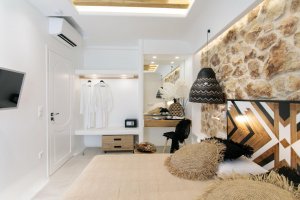 Three-Bedroom Superior Apartment 