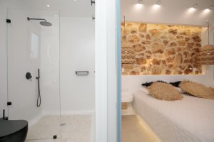 Three-Bedroom Superior Apartment 