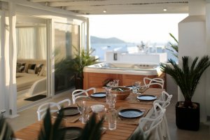 Penthouse with Sea View HotTub & BBQ