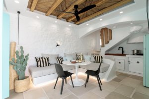 Suite with pool
