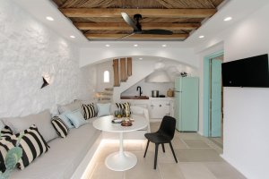 Suite with pool