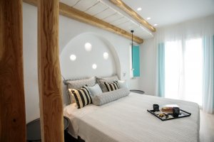 Suite with pool