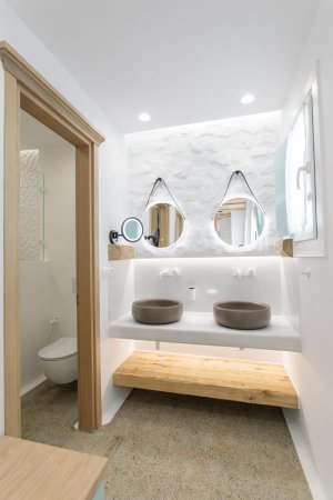 Suite with pool