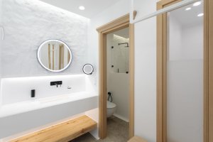 Suite with pool