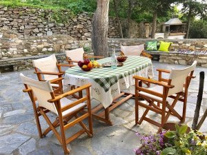 House for up to 4 people