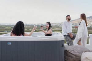 Villa 2 with Jacuzzi
