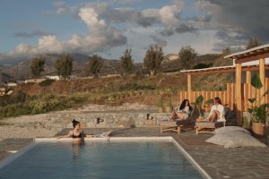 Villa with Swimming Pool