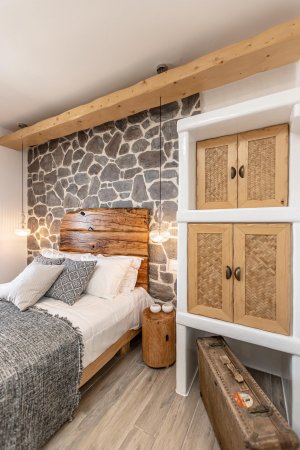 Triple Bed, Upper Floor