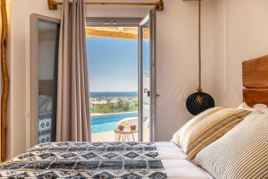 Triple Bed, In front of the pool