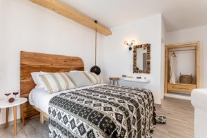 Triple Bed, In front of the pool