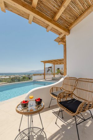 Triple Bed, In front of the pool