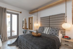 Triple Bed, In front of the pool