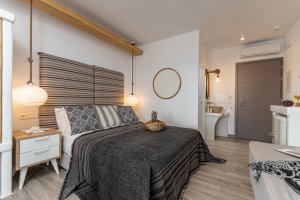 Triple Bed, In front of the pool