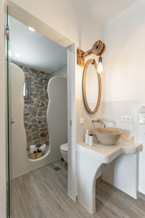 Triple Bed, In front of the pool