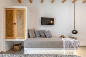 Triple Bed, In front of the pool