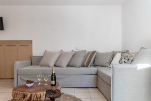 Quadruple Semibasement Studio