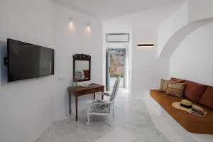 AGRILOS - Junior Suite with Sea View