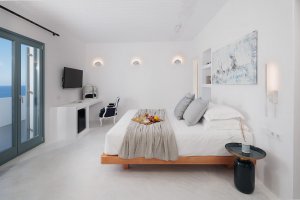 PYRGIA - Queen Suite with Sea View