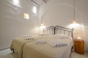 Interconnecting rooms