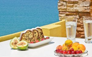 Double bed or twin beds with Sea View