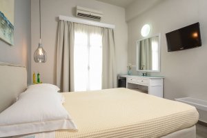 Double bed or twin beds with Sea View