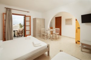 Triple Studio with balcony